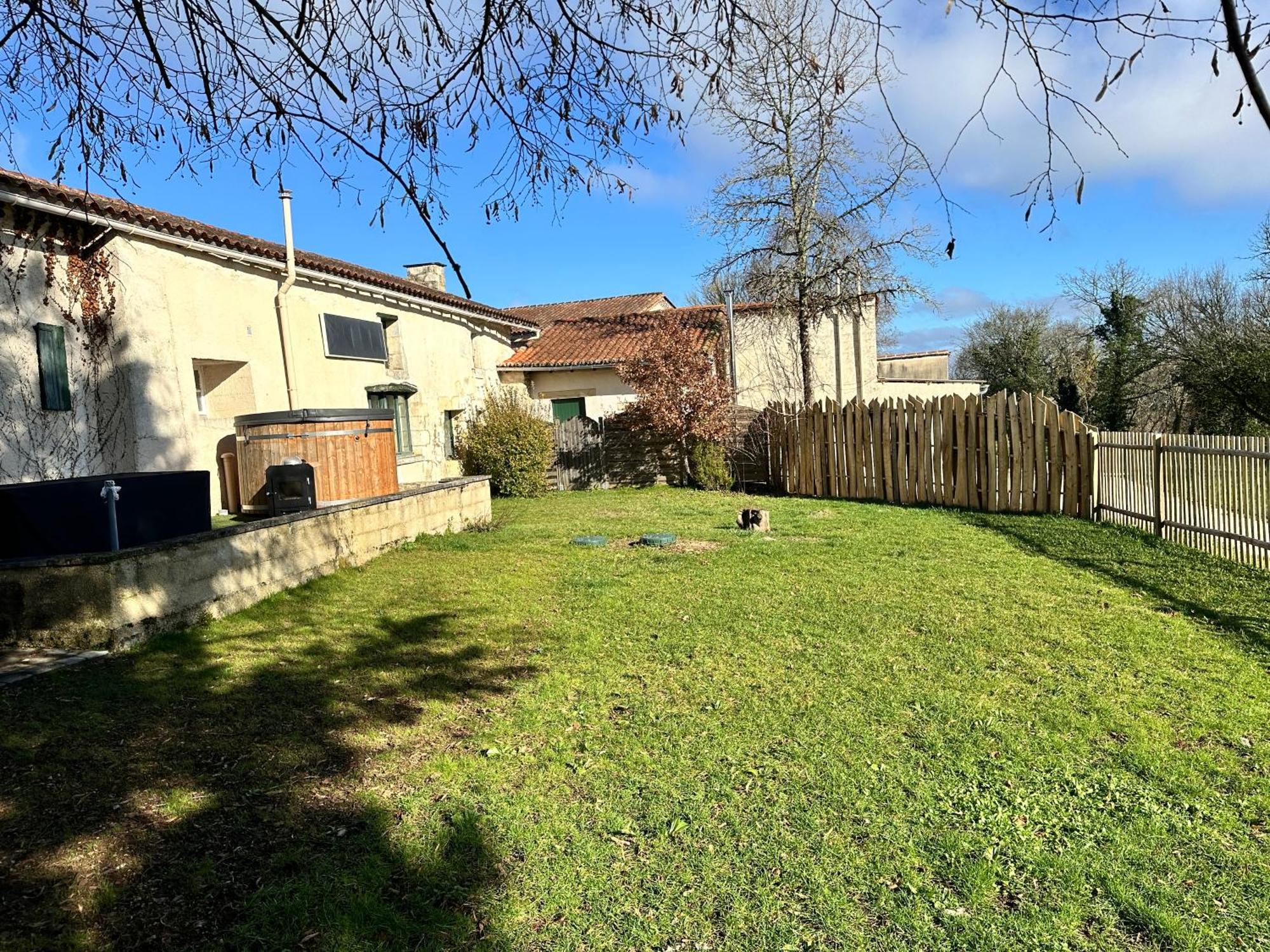 Domaine De La Roche Chabrelle Villa Saint-Just  ภายนอก รูปภาพ