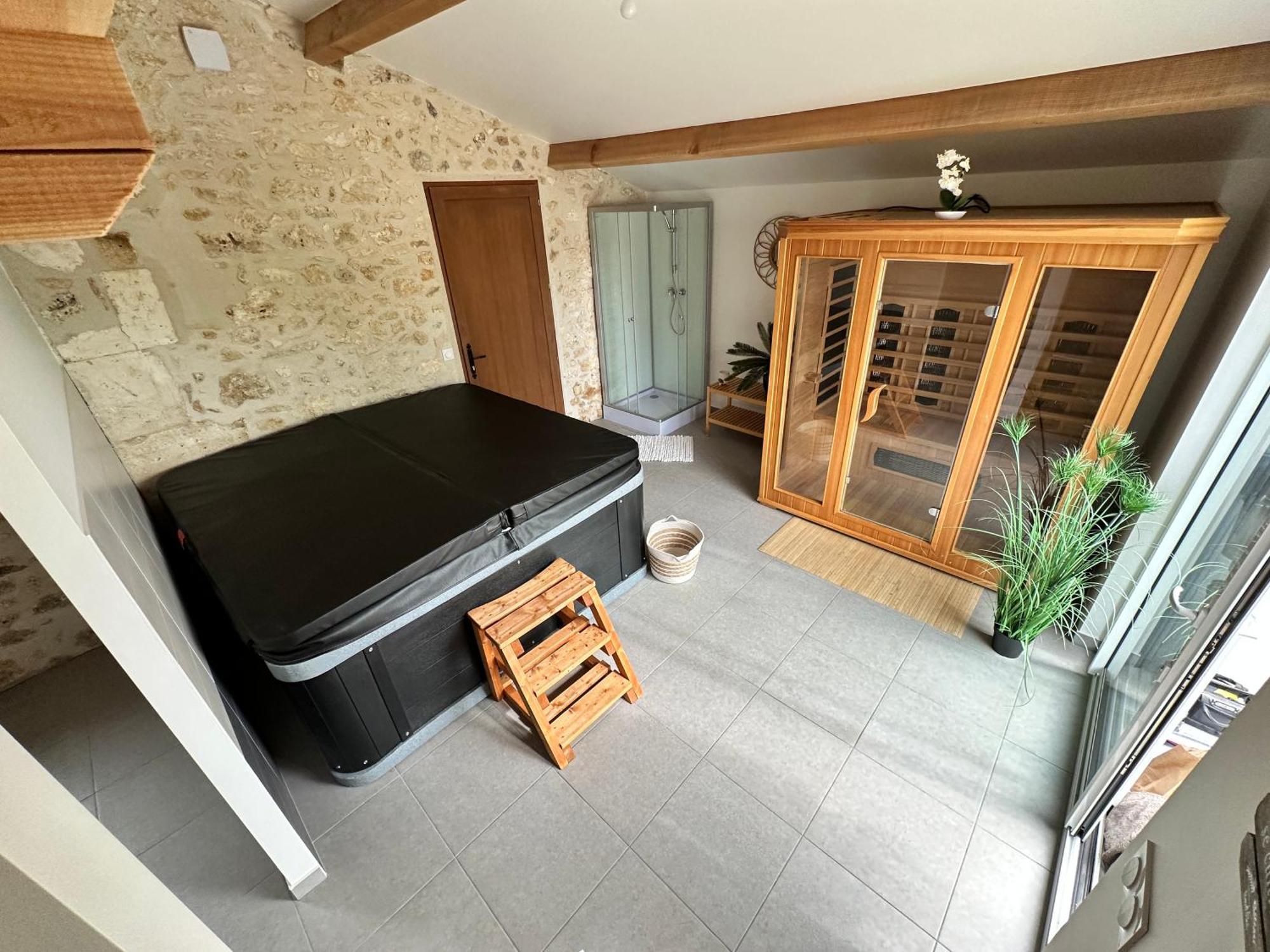 Domaine De La Roche Chabrelle Villa Saint-Just  ภายนอก รูปภาพ