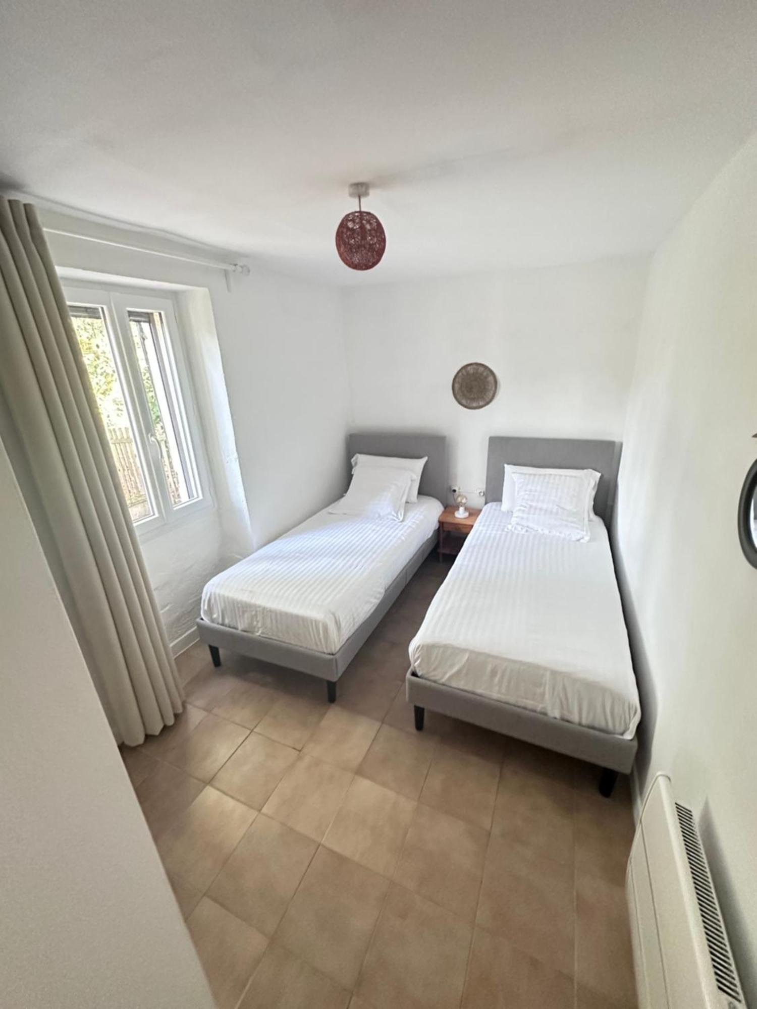 Domaine De La Roche Chabrelle Villa Saint-Just  ภายนอก รูปภาพ